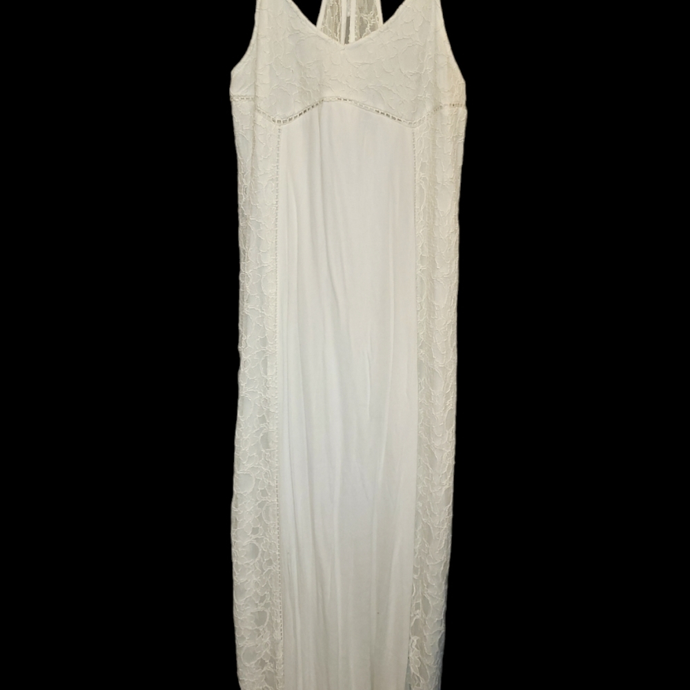NWT Beautiful maxi dress. Creamy White Lace and spaghetti straps Medium - Picture 12 of 16